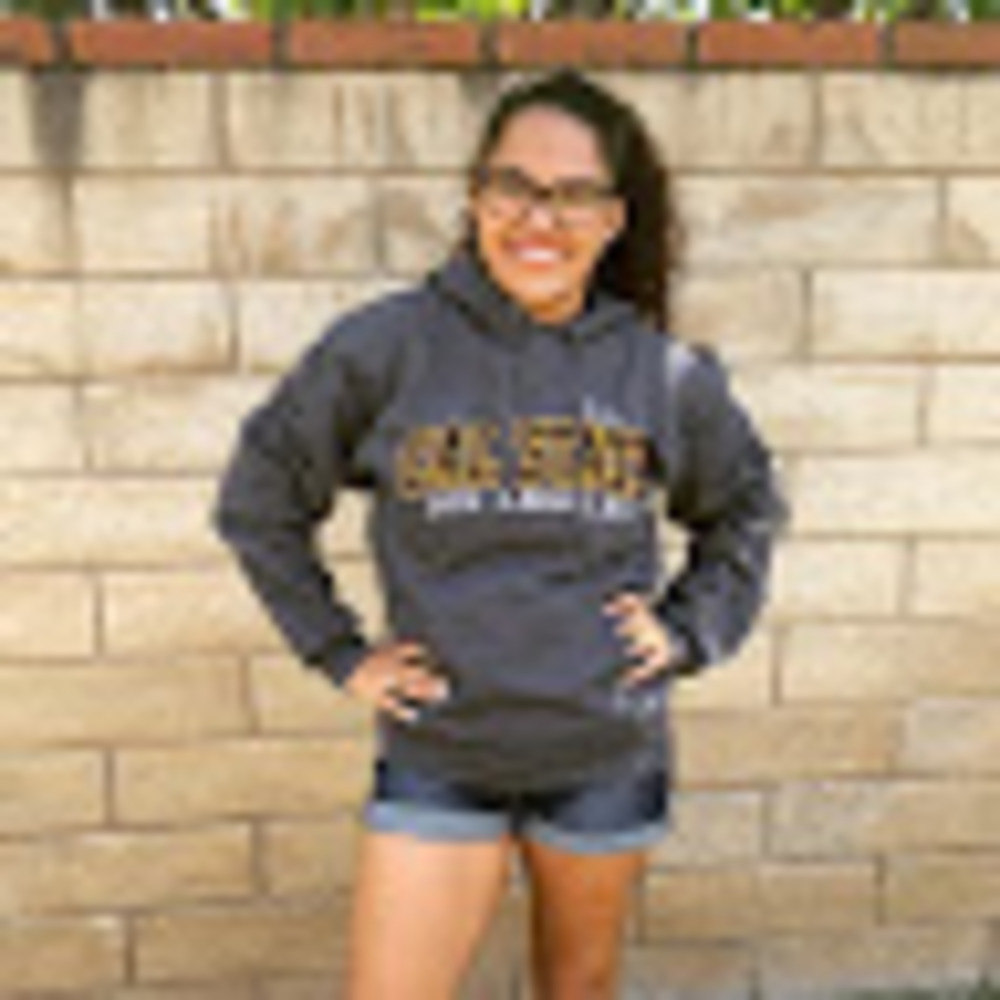 Meet your Posher, Raquel